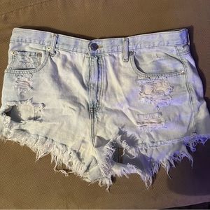 Aeropostale destroyed denim short